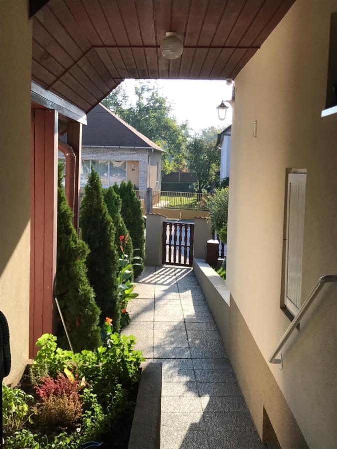 Apartman Tinasol Mosonmagyaróvár Eksteriør billede