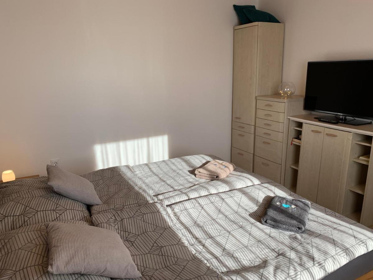 Apartman Tinasol Mosonmagyaróvár Eksteriør billede