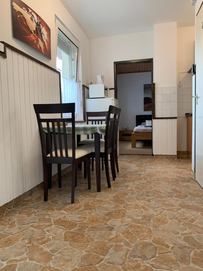 Apartman Tinasol Mosonmagyaróvár Eksteriør billede